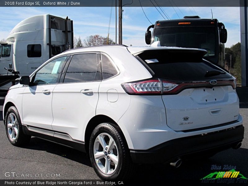 Oxford White / Dune 2018 Ford Edge SE