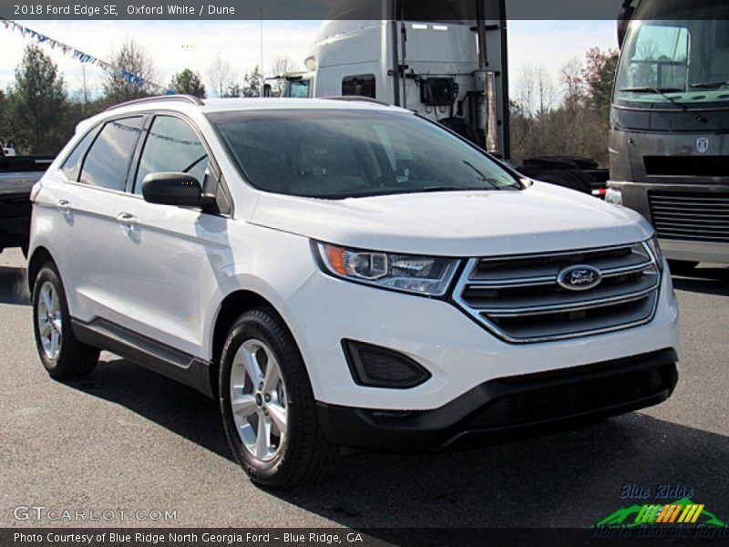 Oxford White / Dune 2018 Ford Edge SE