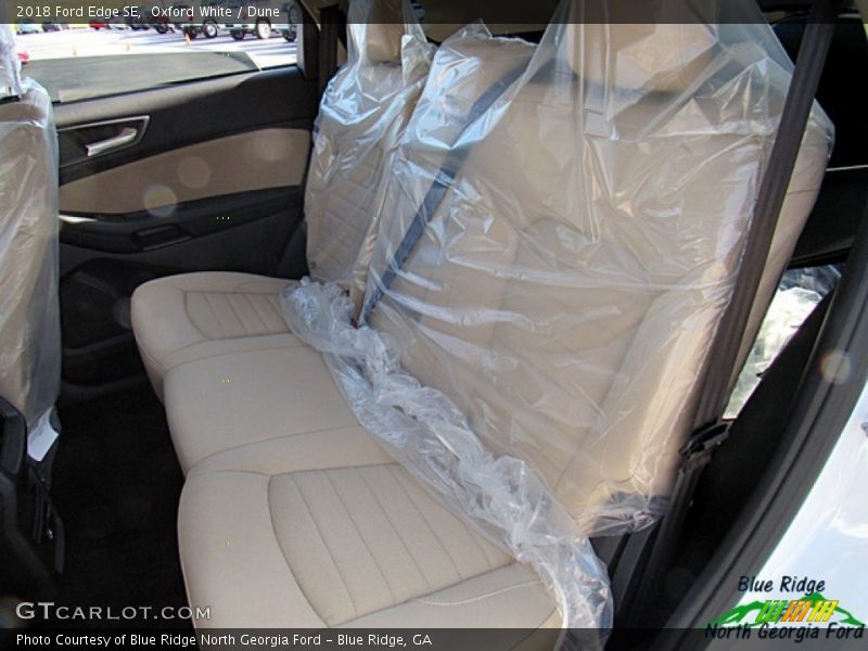 Oxford White / Dune 2018 Ford Edge SE