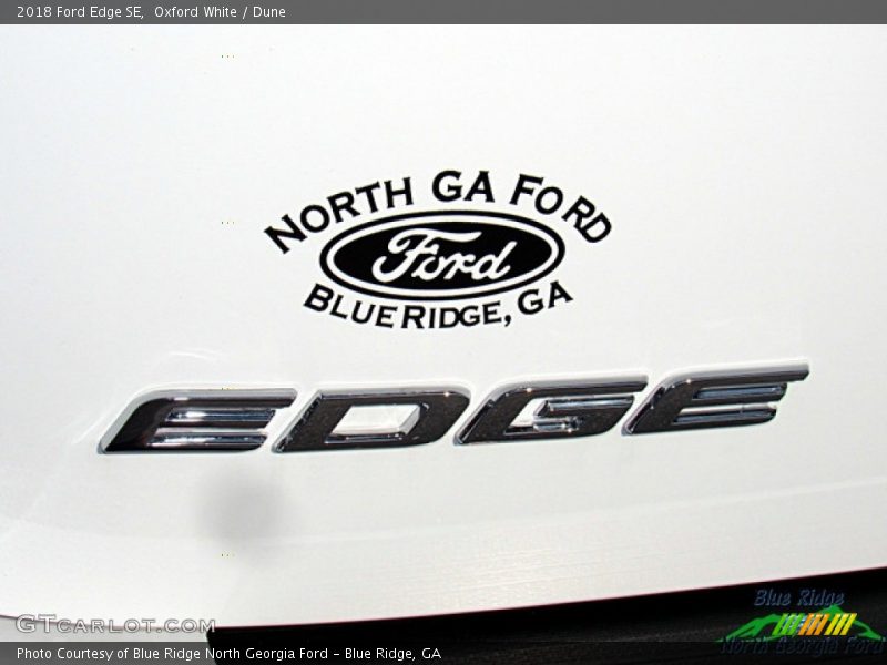 Oxford White / Dune 2018 Ford Edge SE
