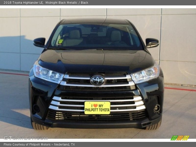 Midnight Black Metallic / Black 2018 Toyota Highlander LE