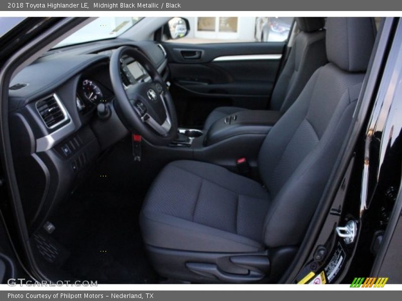 Midnight Black Metallic / Black 2018 Toyota Highlander LE