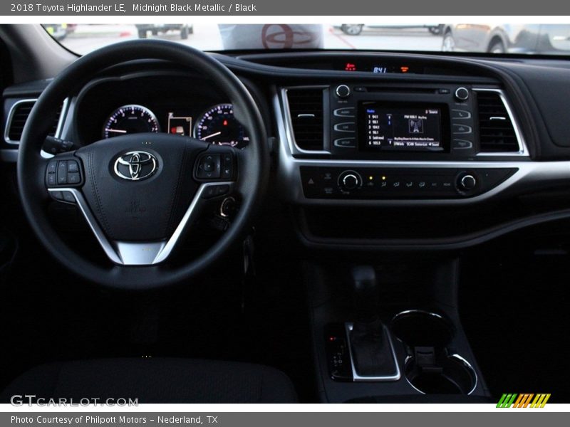 Midnight Black Metallic / Black 2018 Toyota Highlander LE
