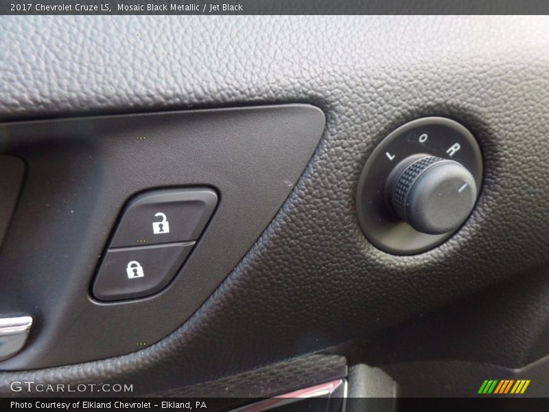 Mosaic Black Metallic / Jet Black 2017 Chevrolet Cruze LS