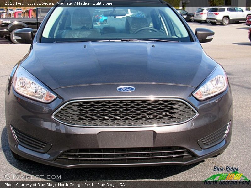 Magnetic / Medium Light Stone 2018 Ford Focus SE Sedan