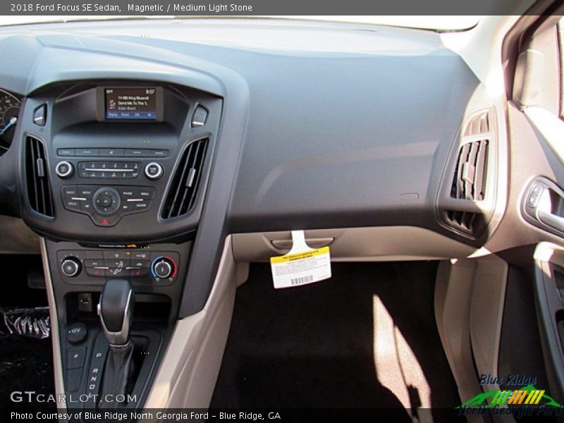 Magnetic / Medium Light Stone 2018 Ford Focus SE Sedan