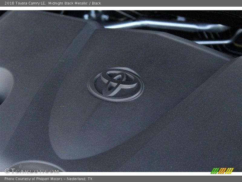Midnight Black Metallic / Black 2018 Toyota Camry LE