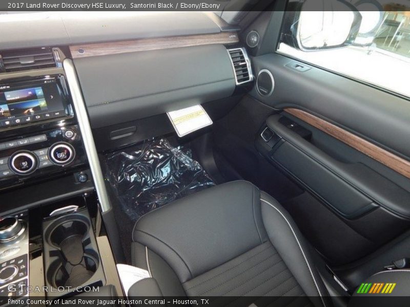 Santorini Black / Ebony/Ebony 2017 Land Rover Discovery HSE Luxury