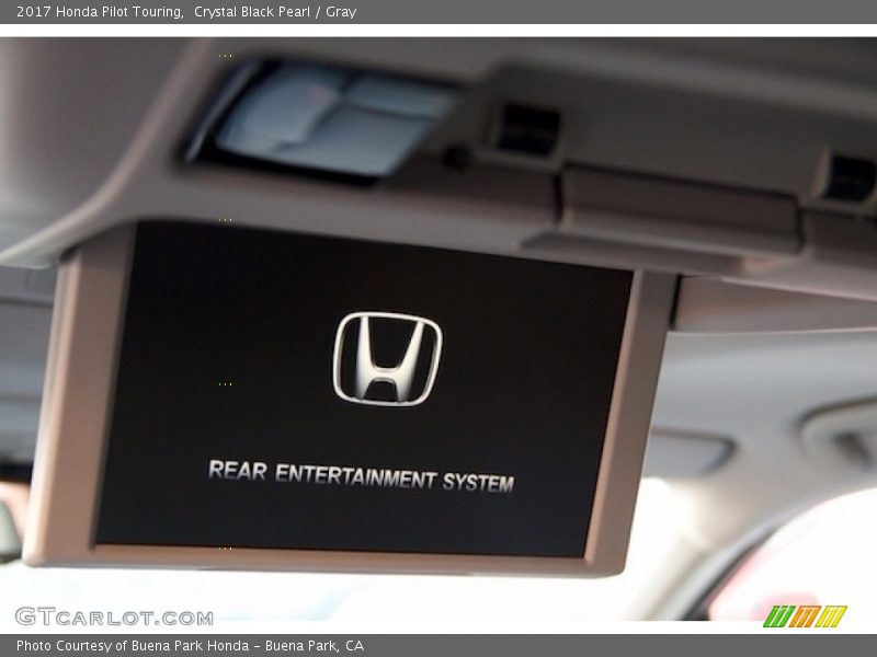 Crystal Black Pearl / Gray 2017 Honda Pilot Touring