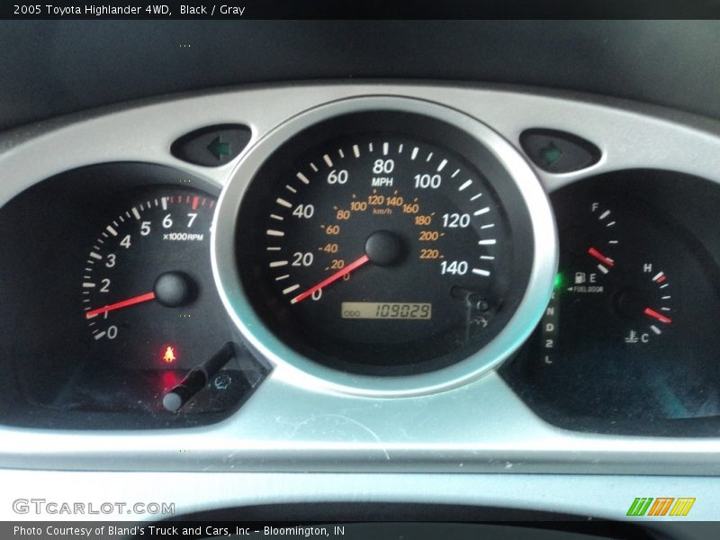 Black / Gray 2005 Toyota Highlander 4WD