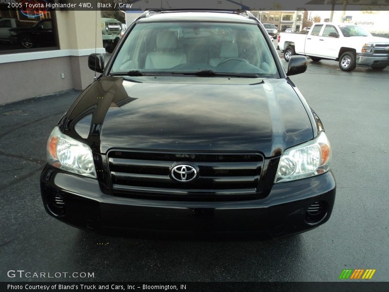 Black / Gray 2005 Toyota Highlander 4WD