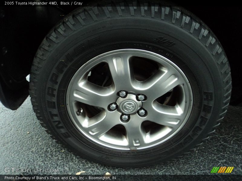 Black / Gray 2005 Toyota Highlander 4WD