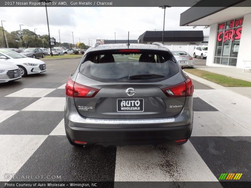 Gun Metallic / Charcoal 2017 Nissan Rogue Sport SV AWD