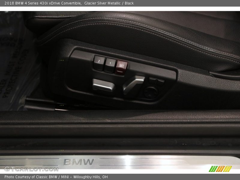 Glacier Silver Metallic / Black 2018 BMW 4 Series 430i xDrive Convertible