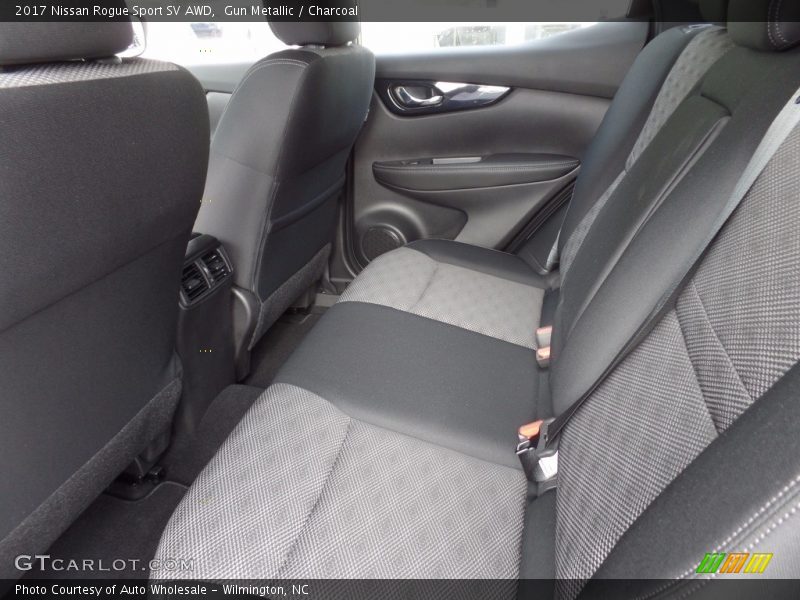 Gun Metallic / Charcoal 2017 Nissan Rogue Sport SV AWD