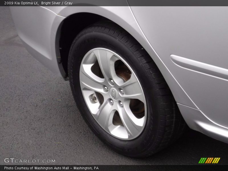 Bright Silver / Gray 2009 Kia Optima LX