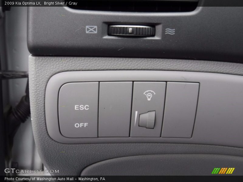 Bright Silver / Gray 2009 Kia Optima LX