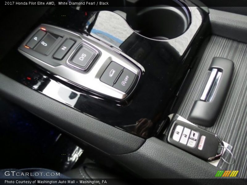 White Diamond Pearl / Black 2017 Honda Pilot Elite AWD