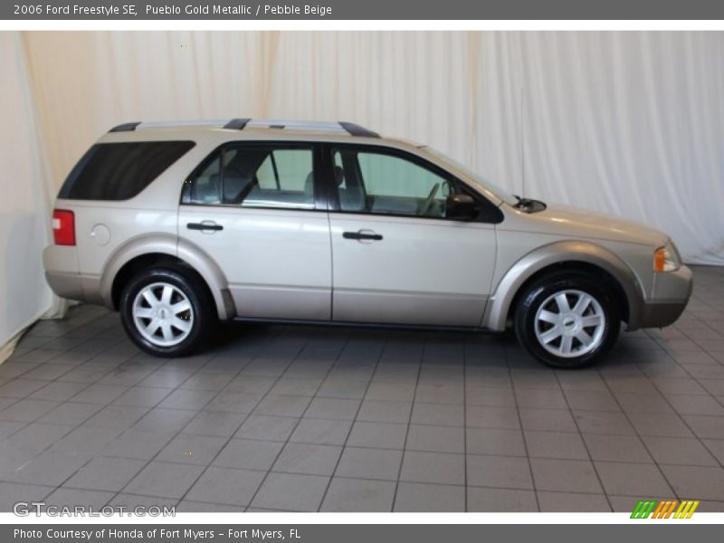 Pueblo Gold Metallic / Pebble Beige 2006 Ford Freestyle SE