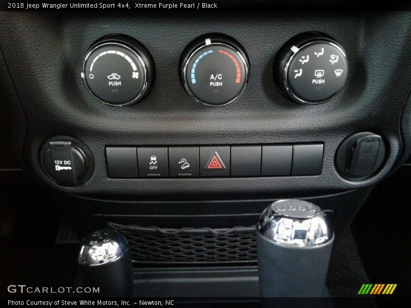 Controls of 2018 Wrangler Unlimited Sport 4x4