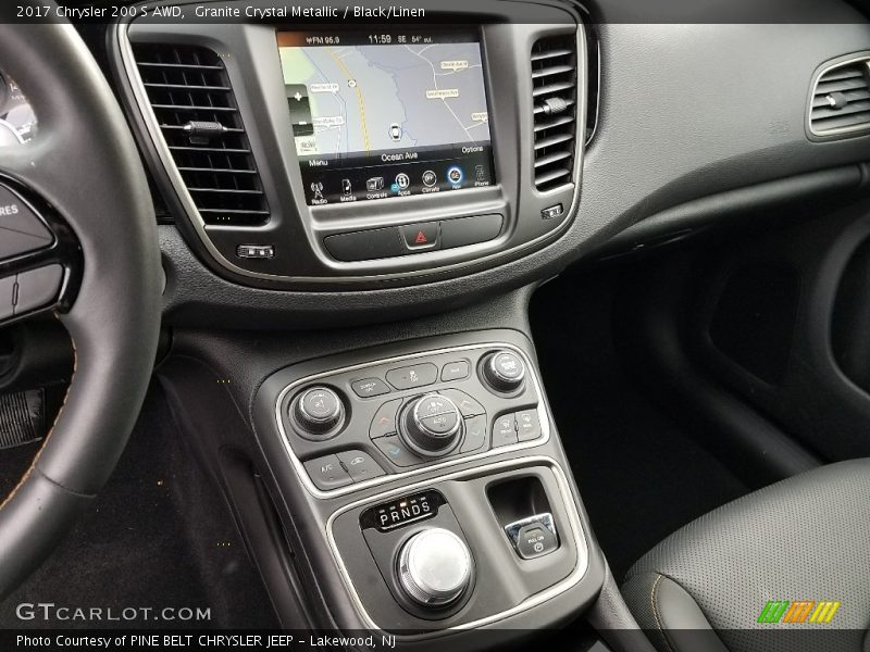 Granite Crystal Metallic / Black/Linen 2017 Chrysler 200 S AWD