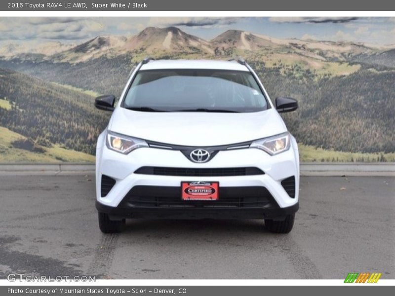 Super White / Black 2016 Toyota RAV4 LE AWD