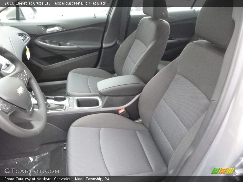 Pepperdust Metallic / Jet Black 2018 Chevrolet Cruze LT