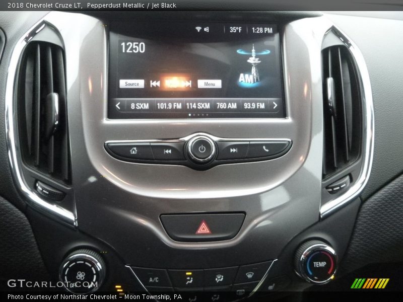 Pepperdust Metallic / Jet Black 2018 Chevrolet Cruze LT