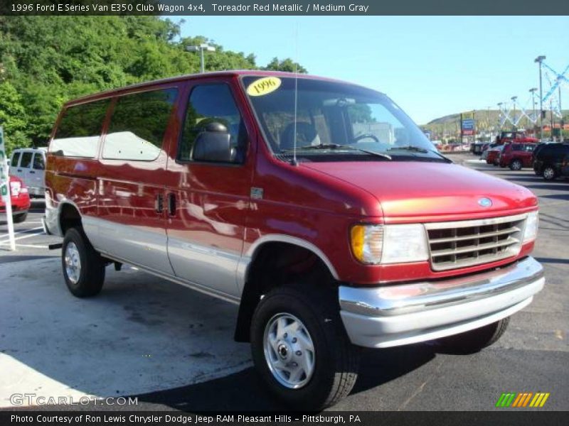 Toreador Red Metallic / Medium Gray 1996 Ford E Series Van E350 Club Wagon 4x4
