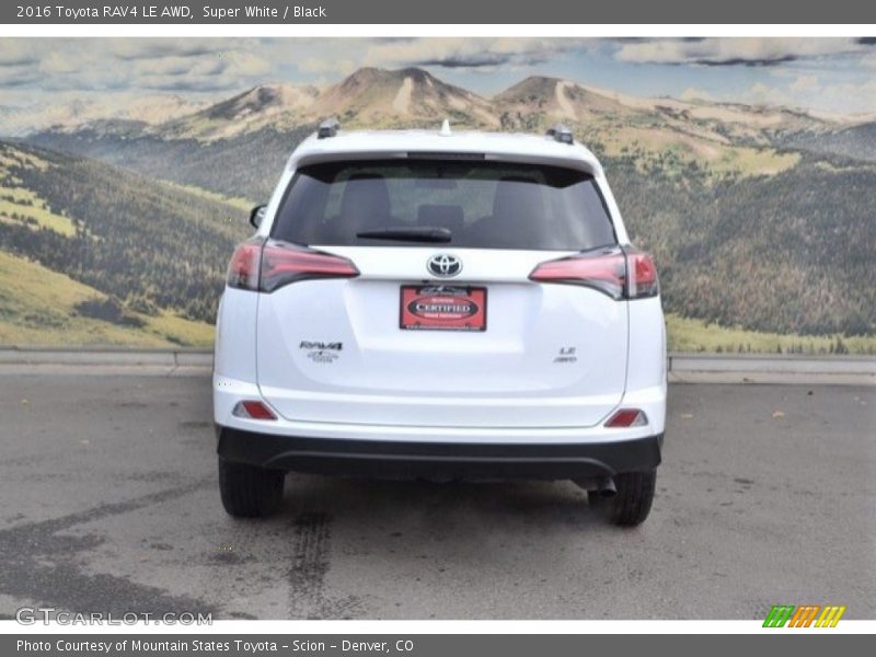 Super White / Black 2016 Toyota RAV4 LE AWD