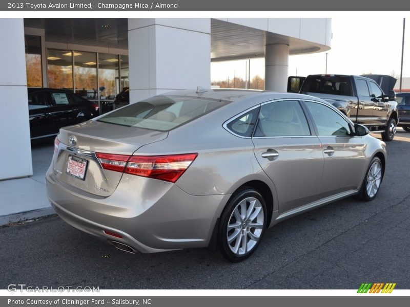 Champagne Mica / Almond 2013 Toyota Avalon Limited