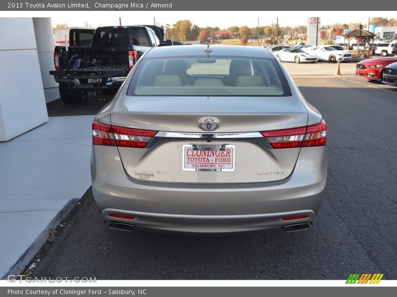 Champagne Mica / Almond 2013 Toyota Avalon Limited