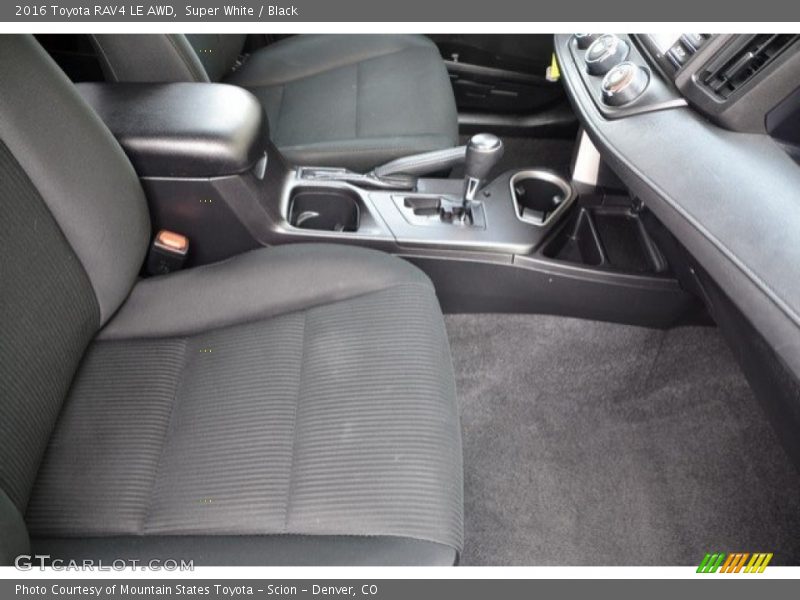 Super White / Black 2016 Toyota RAV4 LE AWD