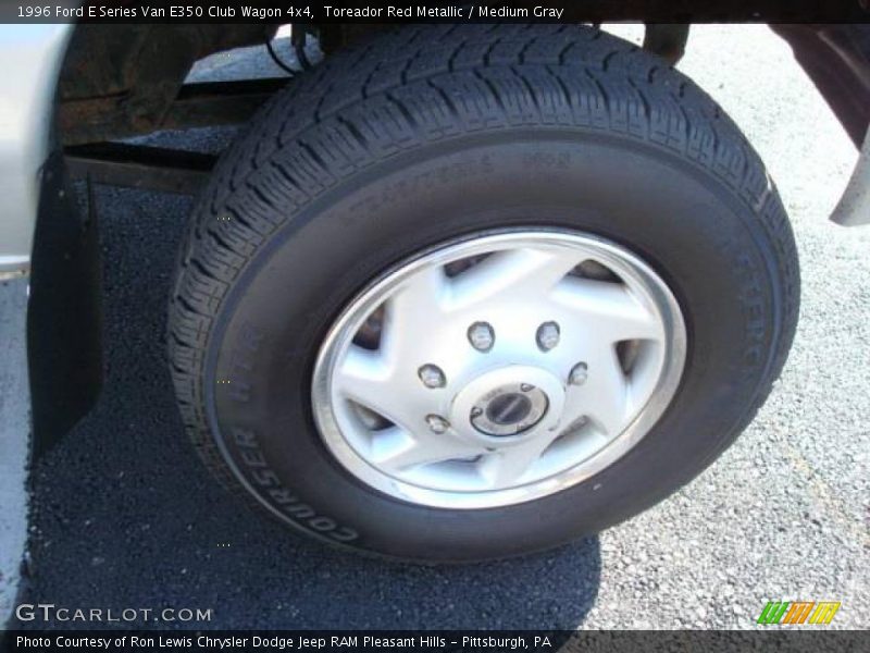 Toreador Red Metallic / Medium Gray 1996 Ford E Series Van E350 Club Wagon 4x4