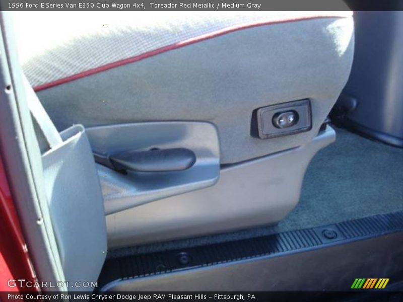 Toreador Red Metallic / Medium Gray 1996 Ford E Series Van E350 Club Wagon 4x4