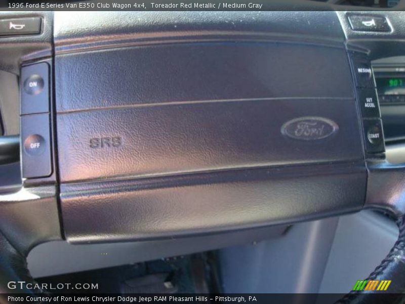 Toreador Red Metallic / Medium Gray 1996 Ford E Series Van E350 Club Wagon 4x4