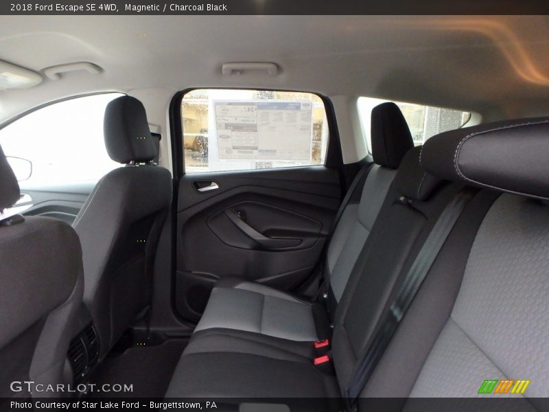 Magnetic / Charcoal Black 2018 Ford Escape SE 4WD