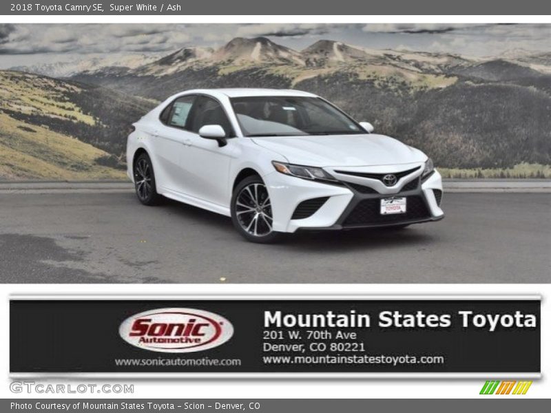 Super White / Ash 2018 Toyota Camry SE