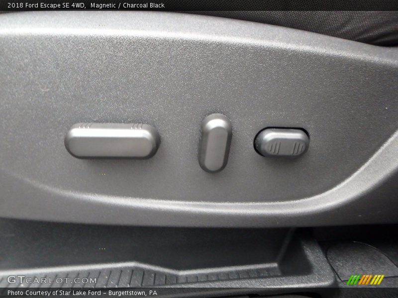Magnetic / Charcoal Black 2018 Ford Escape SE 4WD
