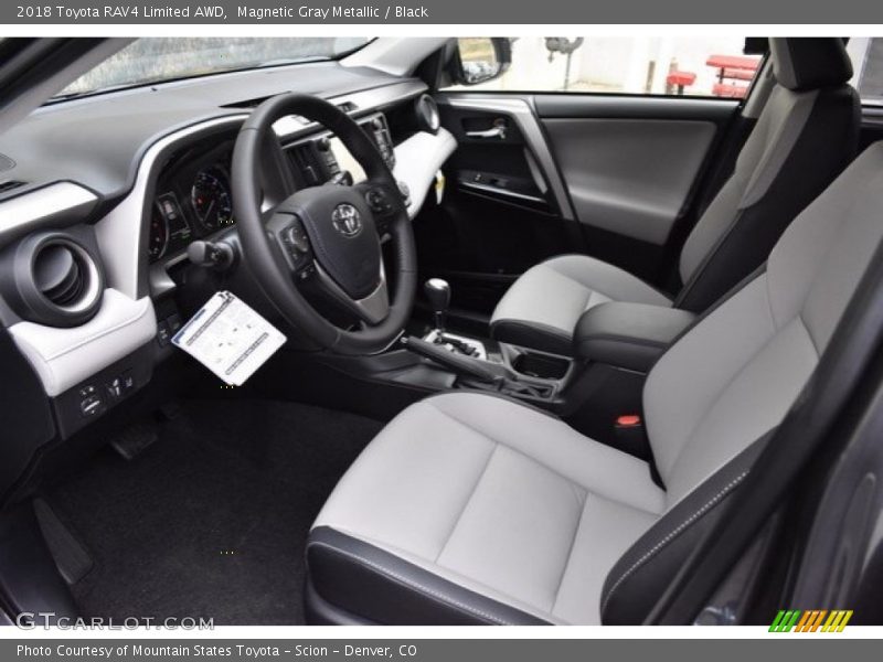 Magnetic Gray Metallic / Black 2018 Toyota RAV4 Limited AWD