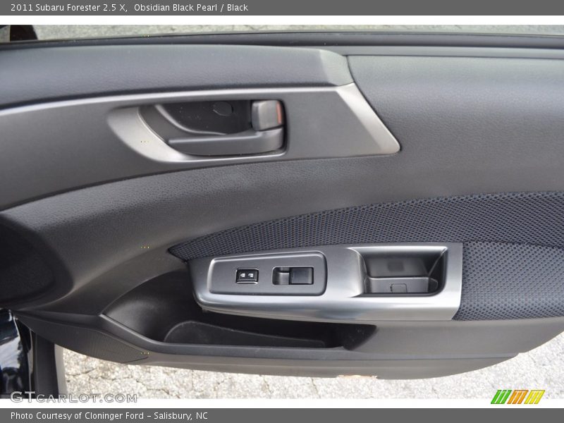 Obsidian Black Pearl / Black 2011 Subaru Forester 2.5 X