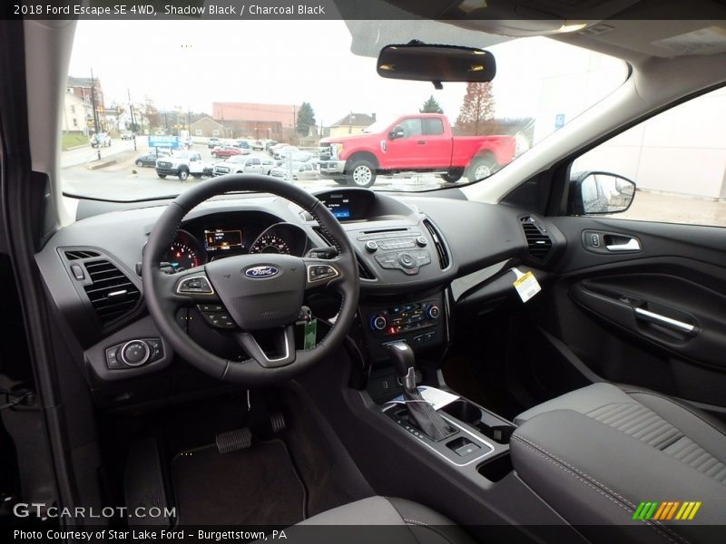 Shadow Black / Charcoal Black 2018 Ford Escape SE 4WD