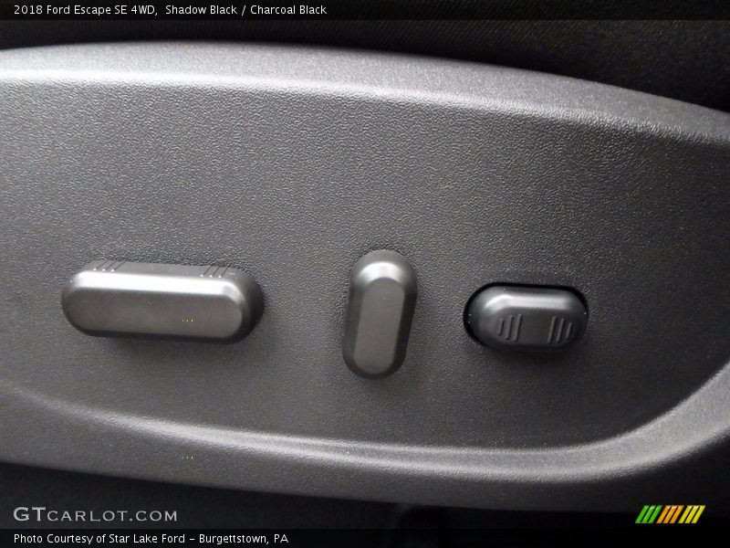 Shadow Black / Charcoal Black 2018 Ford Escape SE 4WD