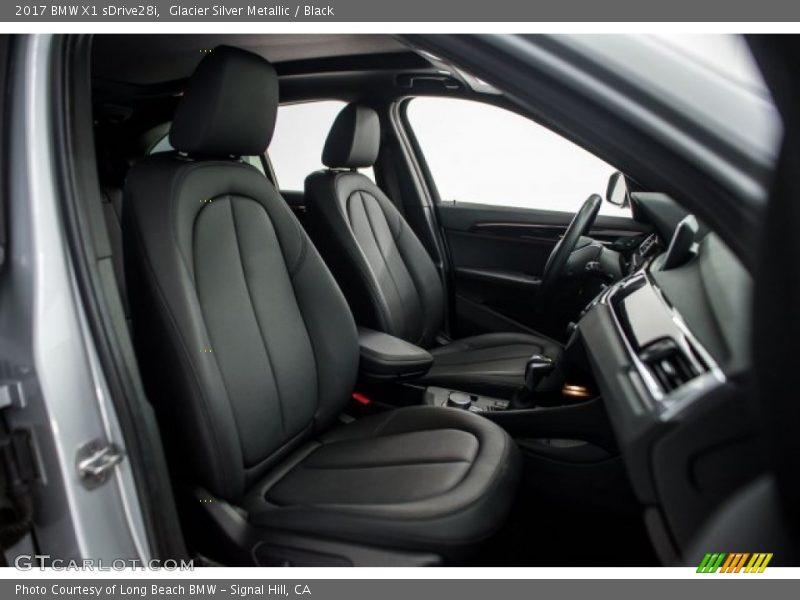 Glacier Silver Metallic / Black 2017 BMW X1 sDrive28i