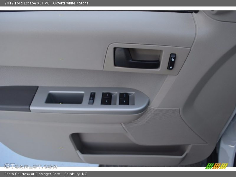 Oxford White / Stone 2012 Ford Escape XLT V6