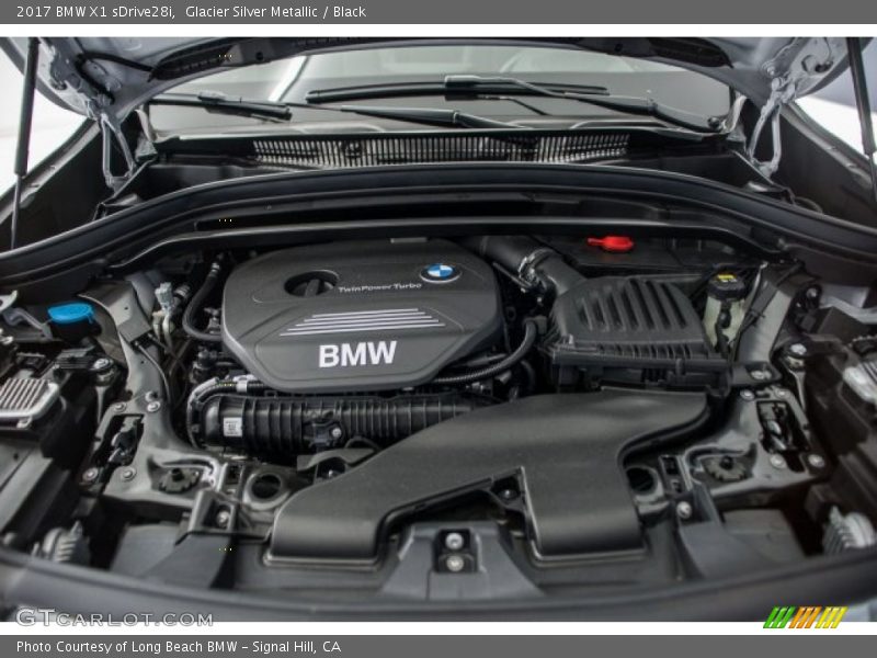 Glacier Silver Metallic / Black 2017 BMW X1 sDrive28i
