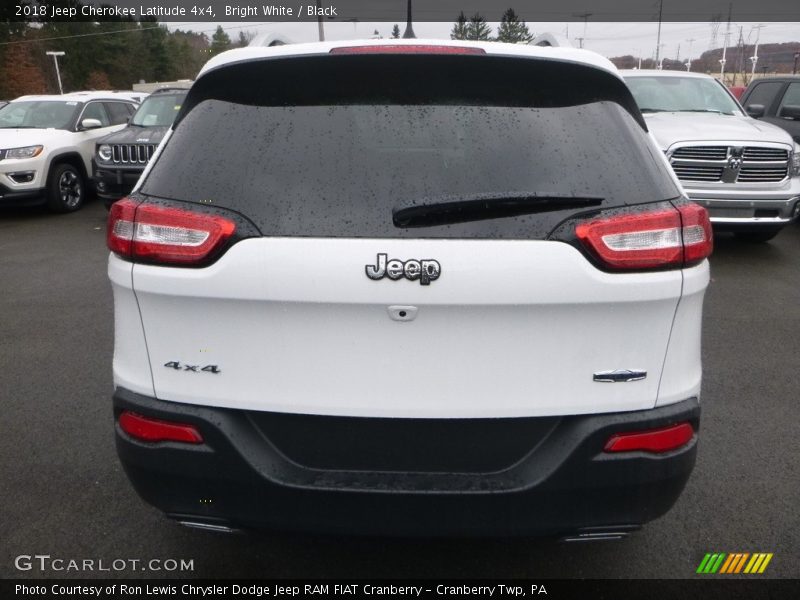 Bright White / Black 2018 Jeep Cherokee Latitude 4x4