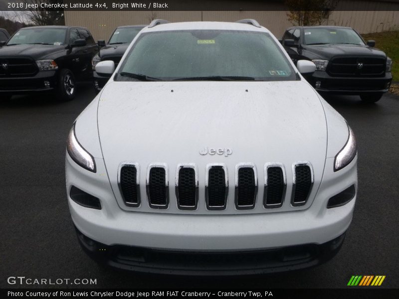 Bright White / Black 2018 Jeep Cherokee Latitude 4x4