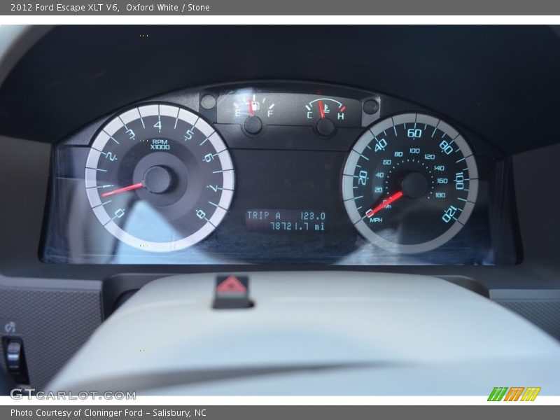 Oxford White / Stone 2012 Ford Escape XLT V6