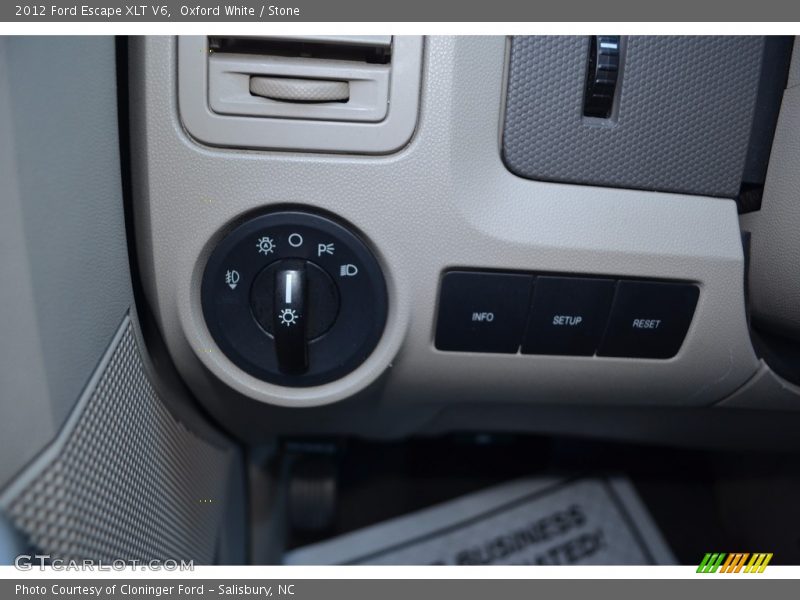 Oxford White / Stone 2012 Ford Escape XLT V6